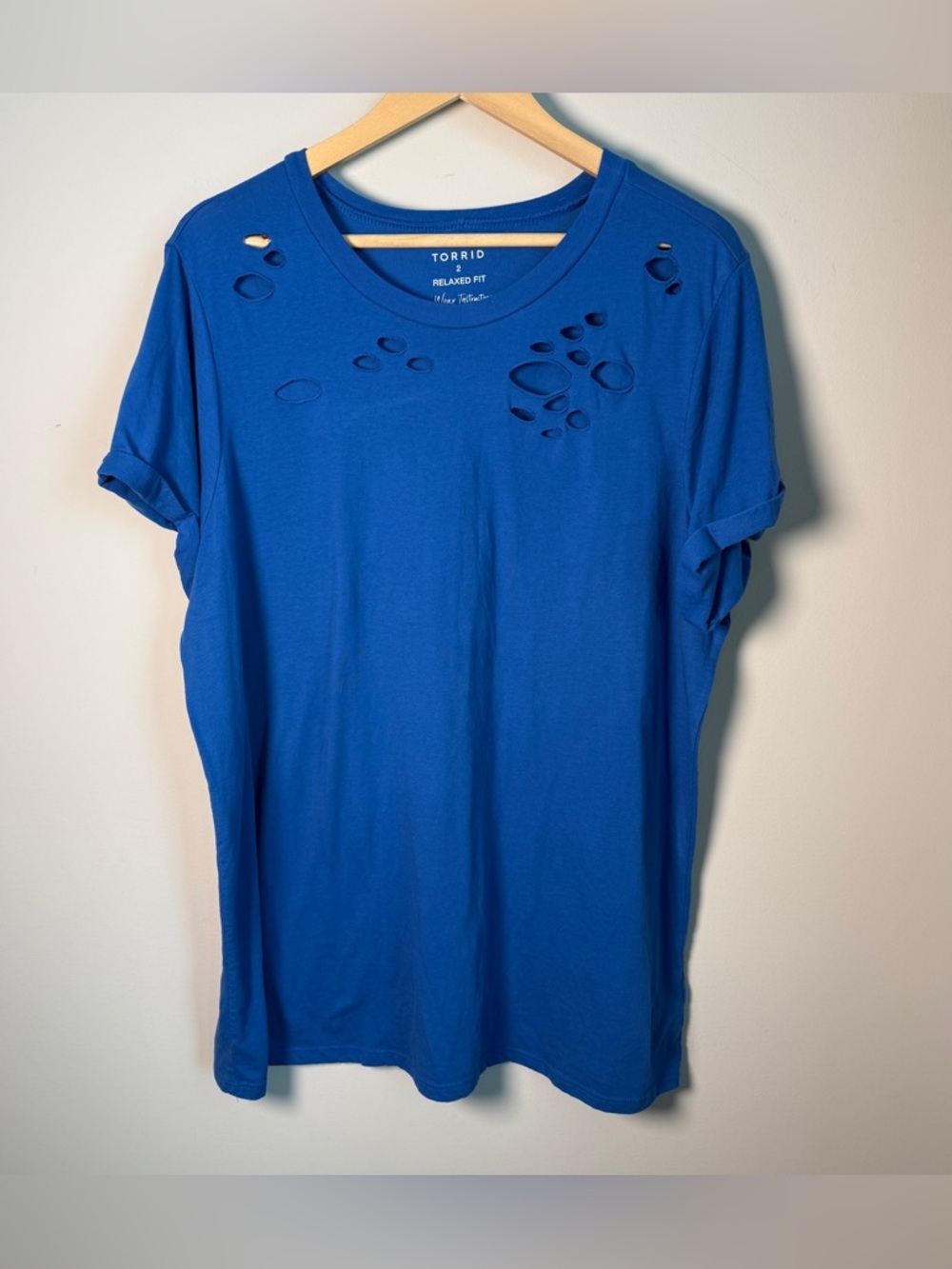 Torrid Size 2 Royal Blue Distressed Relaxed Tee Destructed Plus Size Grunge Y2K